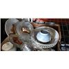 Image 2 : TRAY OF CHINA, MUGS, ETC DOULTON, MADDOCK, SPODE