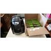 Image 1 : Bosch coffee maker with box of clean cup keurig pods
