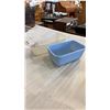 Image 8 : 2 Pyrex baking dishes, signed art glass and coalport gravy bowl