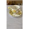 Image 2 : LOT OF ROYAL ALBERT CHINA CUPS AND SAUCERS AND PARAGON CUP AND SAUCER