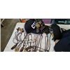 Image 2 : 12 LEATHER NECKLACES AND 10 NEW HATS