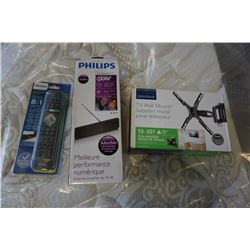 NEW OVERSTOCK INSIGNIA 13-32 INCH FULL MOTION TV WALL MOUNT WITH PHILIPS 18DB AMPLIFIED HD DIGITAL A