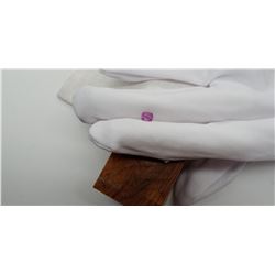 Vivid Violet/Pink Sapphire, fine handcrafted 0.89 ct