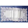 Image 1 : White Linen & Wide Lace Runner  #1177307