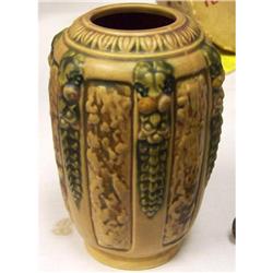 ROSEVILLE FLORENTINE VASE . #1177576