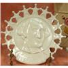 Image 1 : GEORGE WASHINGTON MILK GLASS PLATE WITH 13 #1177620