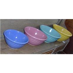 Vintage Watt Pottery Swirl Pattern Graduated #1200232