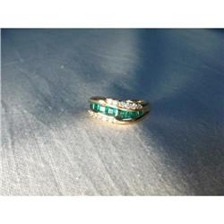 Estate 14K YG Gold Emerald Diamond Ring Band #1200287