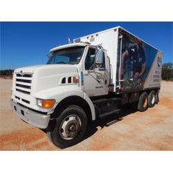 1998 FORD LOUISVILLE Box Truck