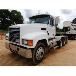 2003 MACK CH613 Day Cab Truck