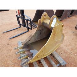 KOMATSU  Bucket Attachment