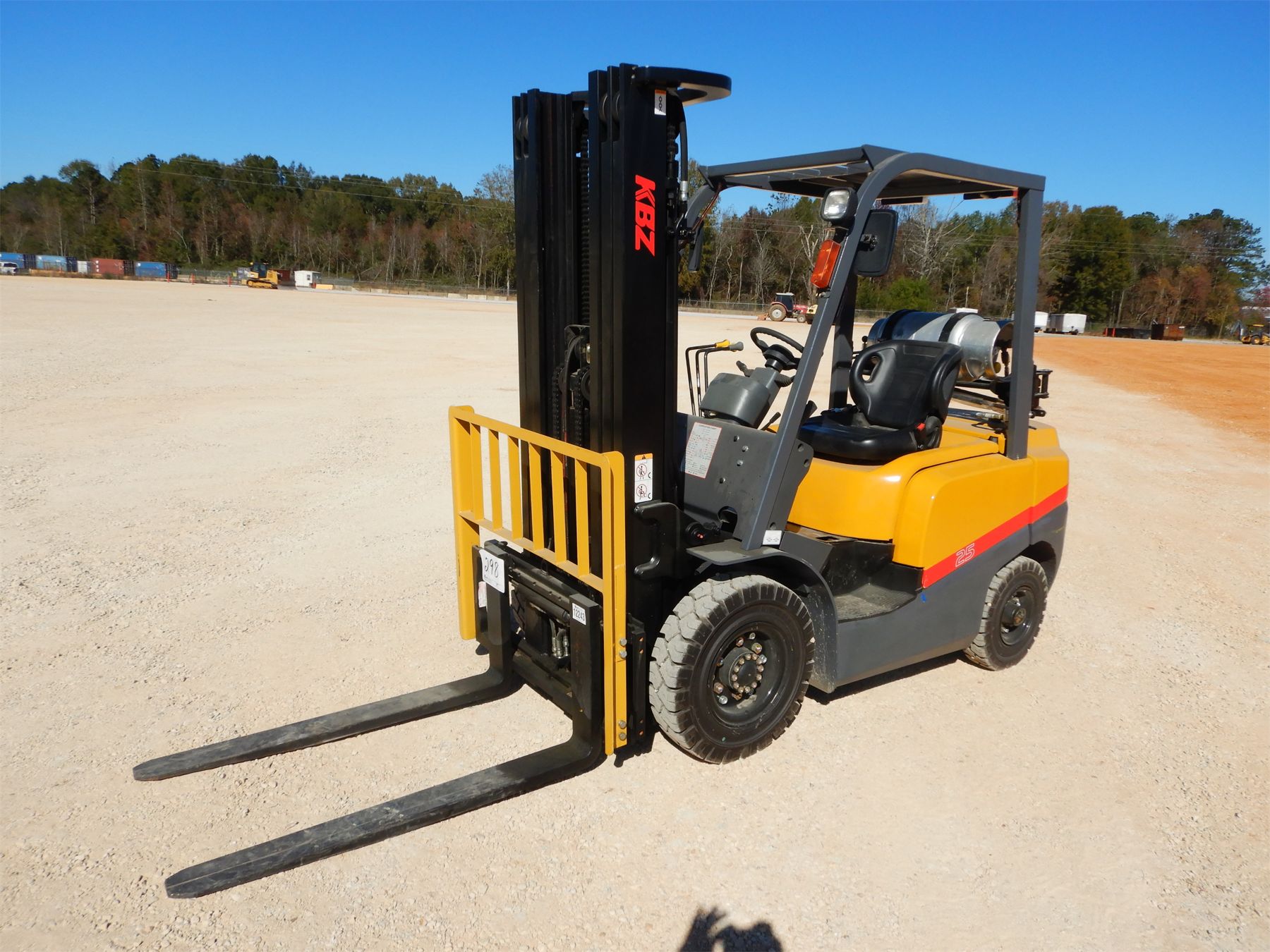 2020 KBZ FG25T Forklift Mast J M Wood Auction Company Inc 2020 KBZ FG25T Forklift Mast J M Wood Auction Company Inc