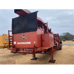 2015 MORBARK 40/36 DRUM Chipper