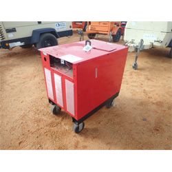 LINCOLN ELECTRIC 3 PHASE WELDER Welding Equipment