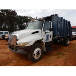 2003 INTERNATIONAL 4300 Garbage / Sanitation Truck