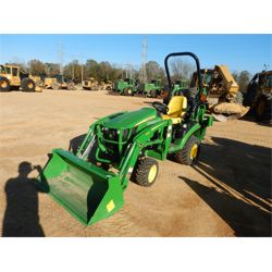 JOHN DEERE 1025R Farm Tractor