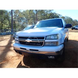 2006 GMC SIERRA Pickup Truck