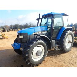 NEW HOLLAND 8260 Farm Tractor