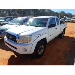 2005 TOYOTA TACOMA Pickup Truck