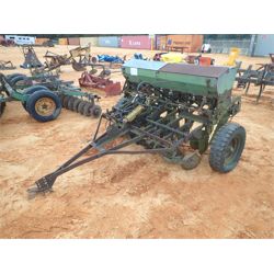 JOHN DEERE  Tillage Equipment