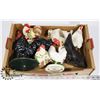 Image 1 : FLAT OF ROOSTER/ CHICKEN THEME DECORATIONS