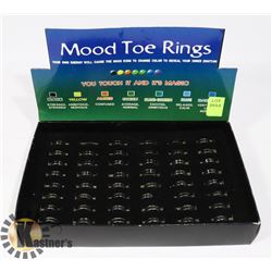 RETAIL DISPLAY OF MOOD TOE RINGS