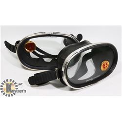 LOT OF TWO NEMROD TEMPERED DIVING GOGGLES