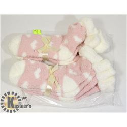 4 PAIRS OF LADIES COZY SOCKS (NEW)