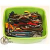 Image 1 : GREEN TUB FILLED WITH ASSORTED OLD TOOLS