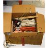 Image 1 : BOX OF ASSORTED ICE FISHING LOTS