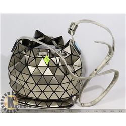 GREY WOMENS PURSE
