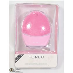 NEW FOREO LUNA3 FACIAL CLEANSING / FIRMING MASSAGE