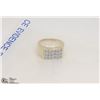 Image 1 : MENS 10KT GOLD RING WITH 15 - .04 DIAMONDS