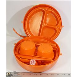 ORANGE PICNIC SET