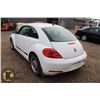 Image 6 : 2012 VOLKSWAGEN BEETLE HATCHBACK