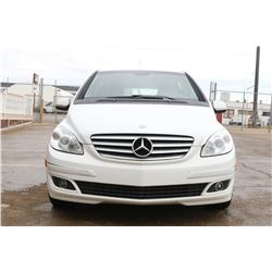 2006 MERCEDES BENZ B200 4 DOORS