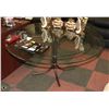 Image 1 : GLASS TOP TABLE