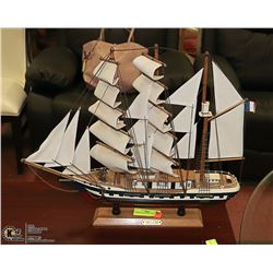 BELEM COLLECTIBLE MODEL SHIP