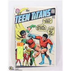 TEEN TITANS # 28 NICE GRADE COMIC