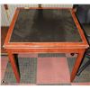 Image 1 : HOTEL ROOM FAUX LEATHER TOP TABLE 32 X 32 X 31