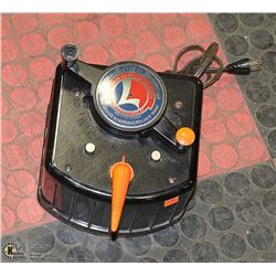 VINTAGE LIONEL TRAIN CAR CONTROL