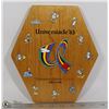 Image 1 : WOODEN 1983 UNIVERSIADE 83 12 PIN DISPLAY