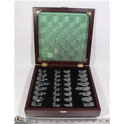 VINTAGE GLASS CHESS SET