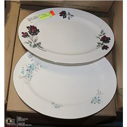 2 ROYAL ALBERT PLATTERS