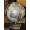 Image 1 : 17" GLOBE PLATINUM CLASSIC ON STAND