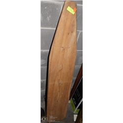 VINTAGE COYOTE SKIN STRETCHER