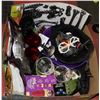 Image 1 : LARGE BOX FULL OF HALLOWEEN