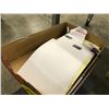 Image 2 : LOT OF 16 BOXES OF PAPER IN YELLOW AND WHITE