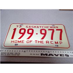 1973 SASKATCHEWAN HOME OF THE RCMP LICENSE PLATE 199-977