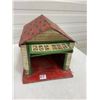 Image 3 : Toy Garage - Tin- Eagle Toy Company
